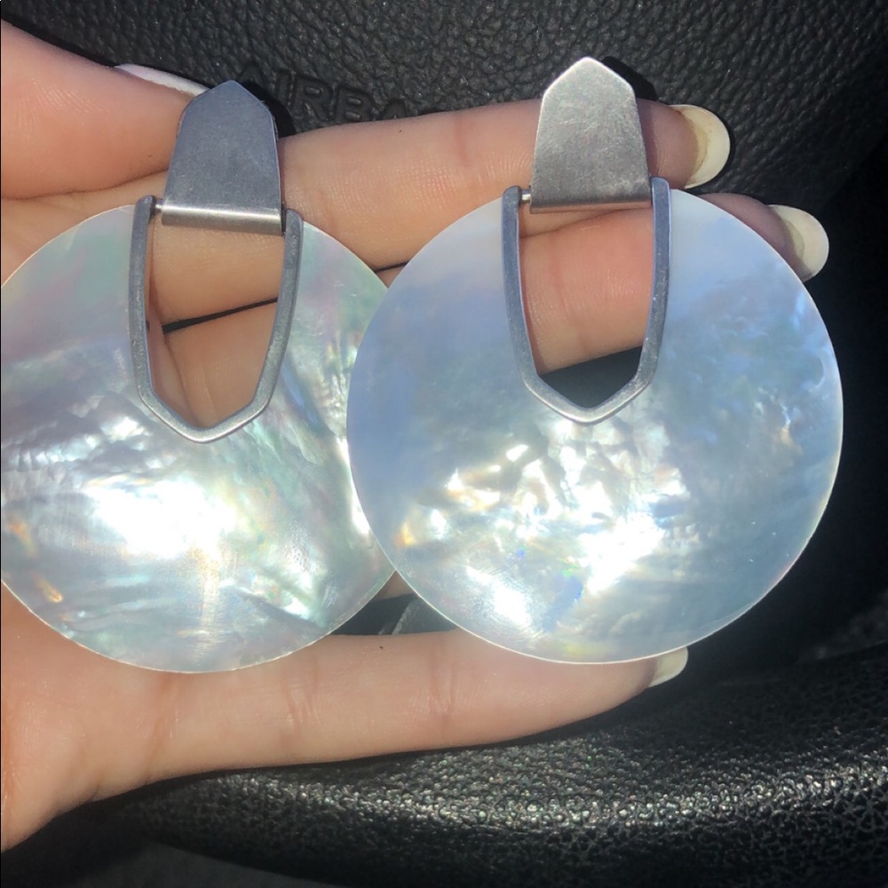 Kendra Scott Diane earrings
